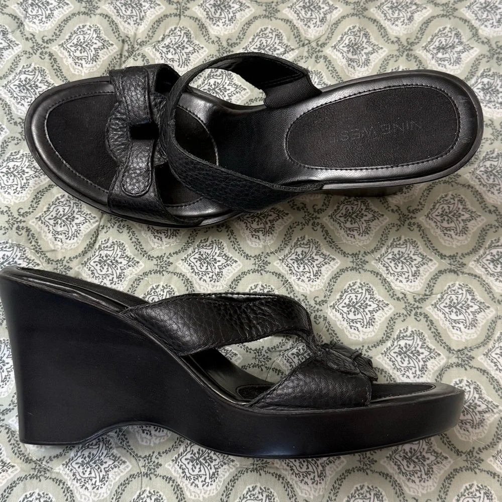 Nine West Women's Black Wedge Heels‎ Strappy Leather Women’s Size 7.5 Vintage